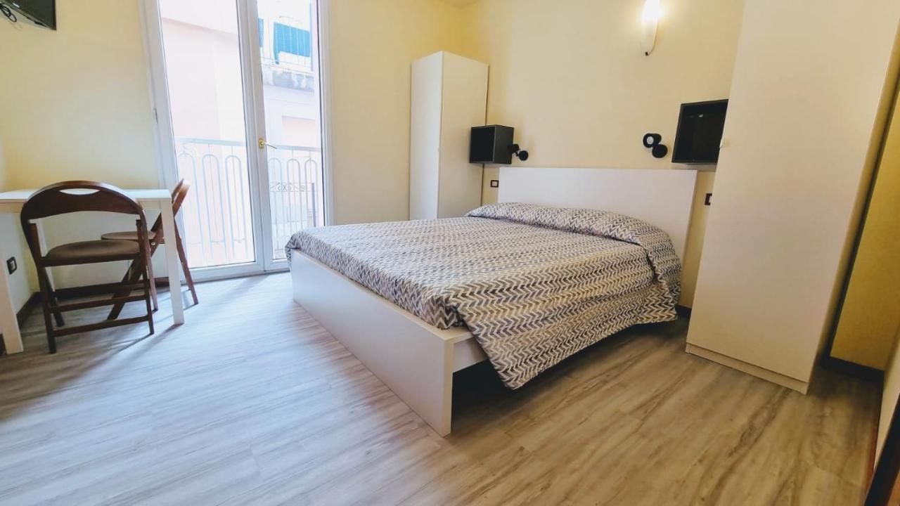 Rosa Apartahotel