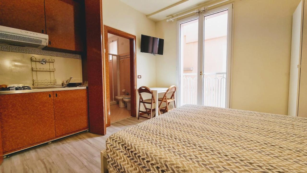Rosa Apartahotel 3*