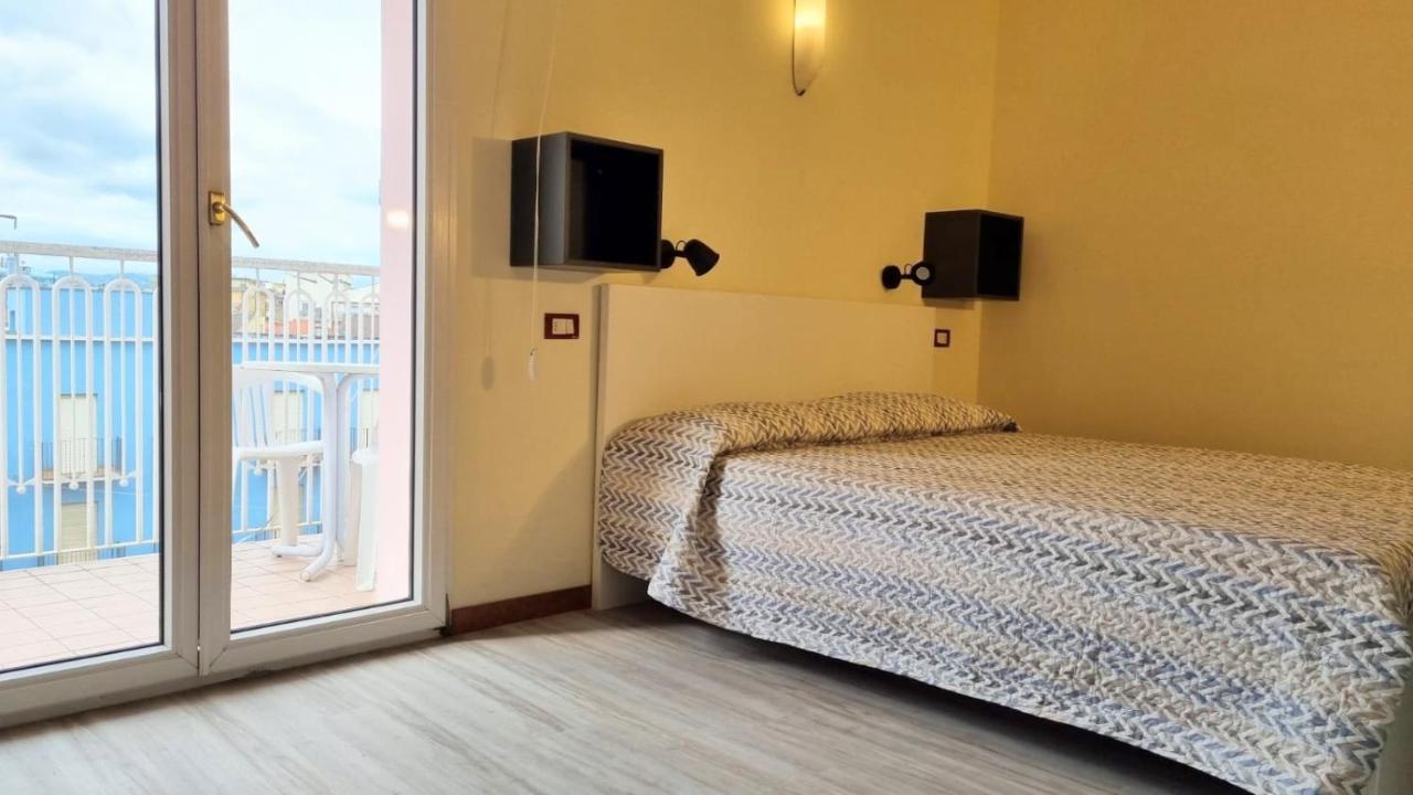 Apartahotel Rosa 3*
