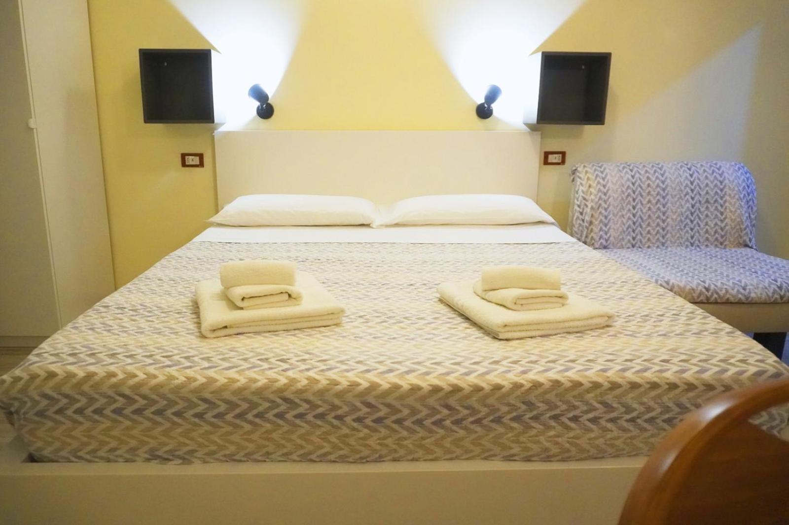Rosa Apartahotel 3*