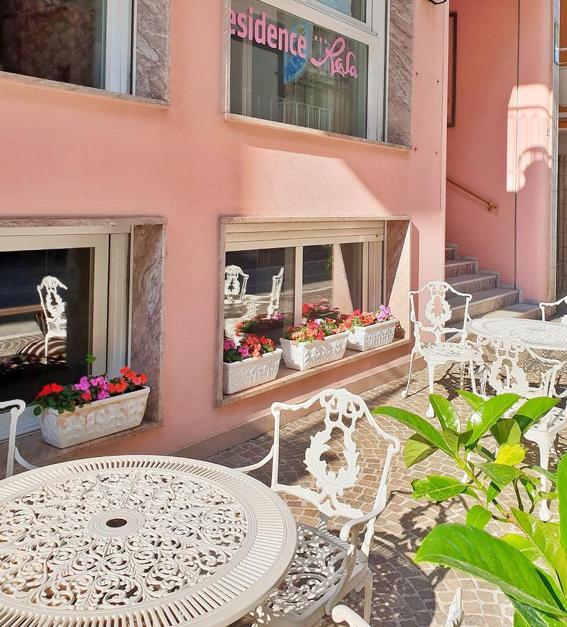 Rosa Apartahotel